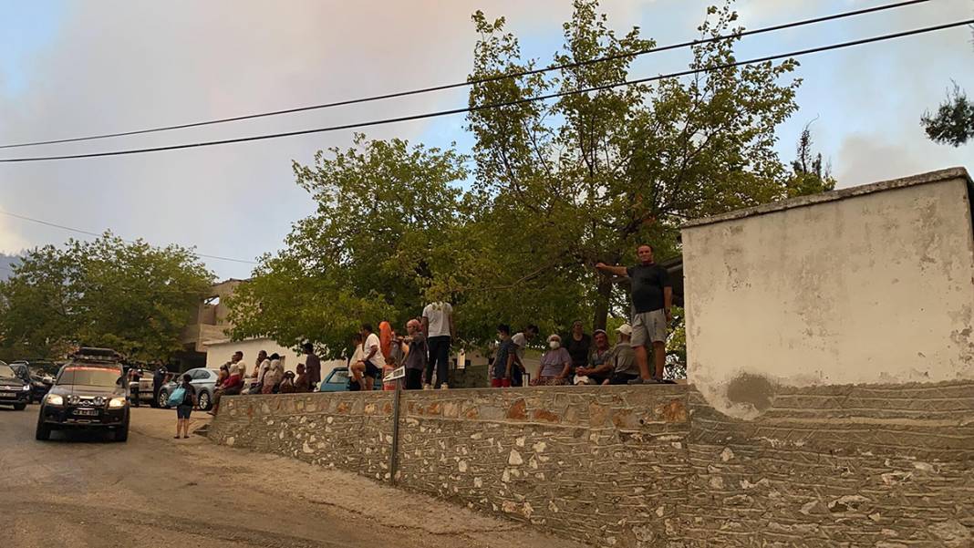 Milas'ta başladı, Bodrum'a sıçradı! 2 çıkarma gemisi bölgede 10